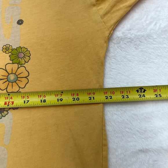 American Eagle Women's Band T-Shirt Size M Rolling Stones Graphic Butter Yellow - Picture 3 of 8